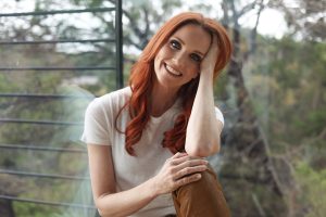 Amanda Hainline, energy healing expert and intuitive guide